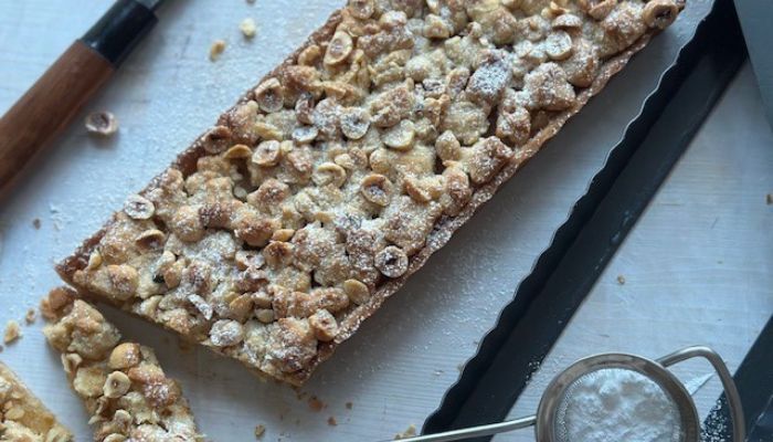 &AElig;blet&aelig;rter med brunet sm&oslash;r og crumble